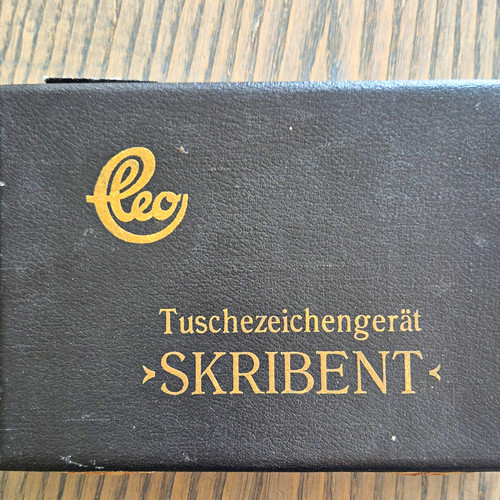 Cleo skrivbent - cleo,